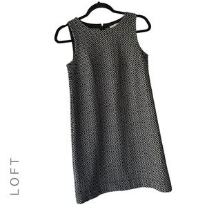 LOFT | NWOT | SLEEVELESS BLACK AND WHITE HERRINGBONE SHIFT DRESS SIZE XS PETITE